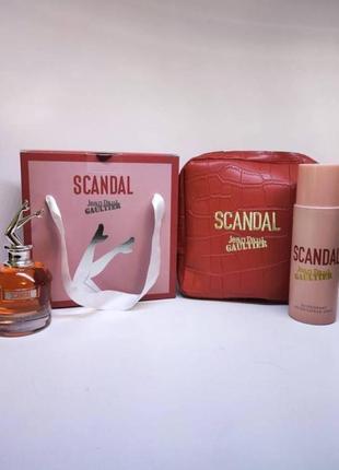 Парфюмированная вода набор для женщин ,,скандал ,,
eau de parfum