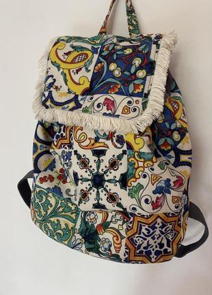 Стильный рюкзак