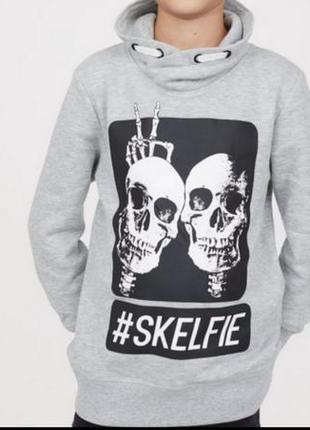 Крутэцкий свитшот с горловиной хомутом h&amp;m