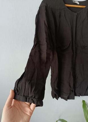 Рубашка черная вискоза базовая классическая с длинным рукавом3 фото