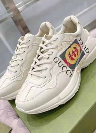 Кроссовки в стиле gucci