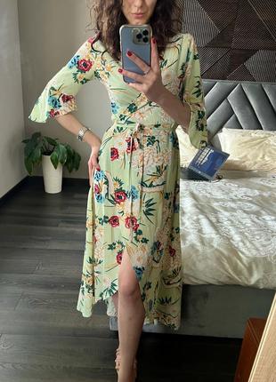 Платье-миди на запах