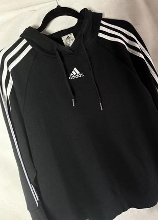 Чорний худі adidas