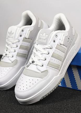 Кроссовки adidas forum