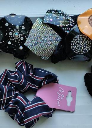 Заколки,резинки для волосся