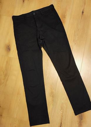 Брюки штани чоловічі чорні прямі slim casual uniqlo man, розмір l