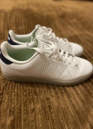 Кроссовки adidas