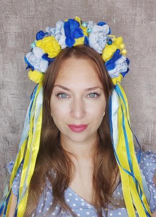Вінок в патріотичних кольорах