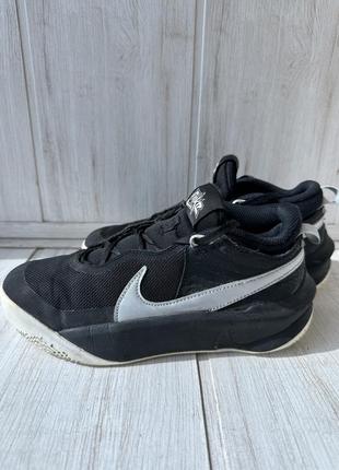 Кроссовки nike.38