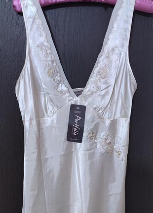 Нічна сорочка з вишивкою marks&spencer