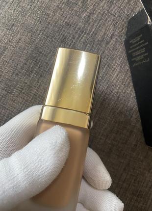 Жидкий матовый тональный крем для лица dolce&gabbana perfect matte liquid foundation spf203 фото