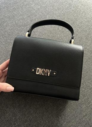 Шкіряна сумка dkny