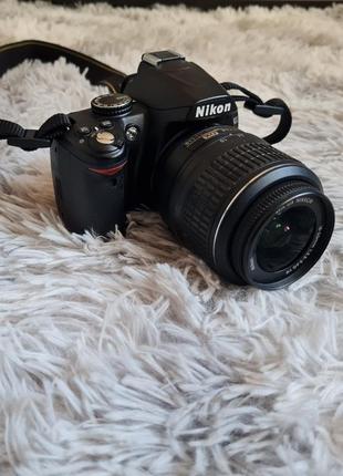 Фотоапарат nikon d3000 з об'єктивом 18-55
