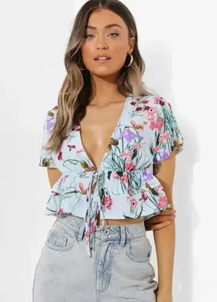 Розпродаж! топ кроп-топ на зав'язках спереду розмір 38 boohoo