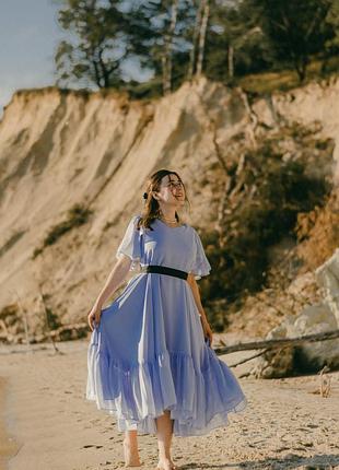 Красивое платье голубого цвета