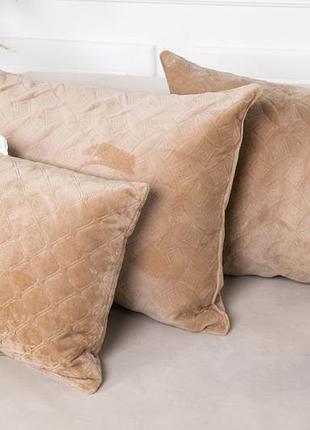 Подушки наполнитель холлофайбер дышащее микроволокно фабричный пошив размер является 40*40, есть 50*70