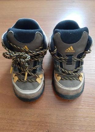 Дитячі черевики adidas