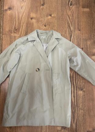 Плащ от zara