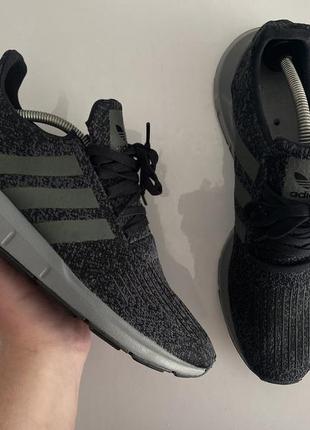 Кроссовки adidas swift run “black grey”