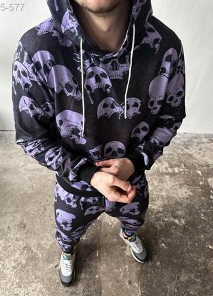 Черный спортивный костюм