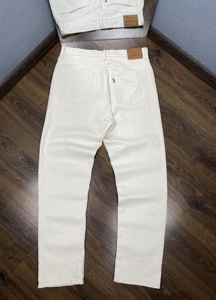 Джинсы levis