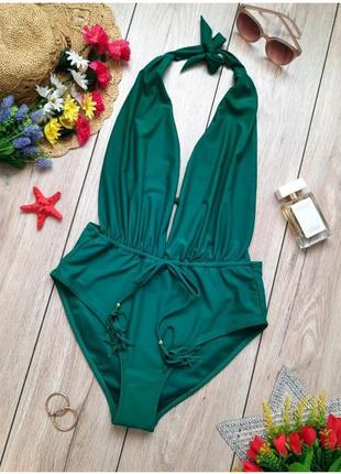 Суцільний купальник