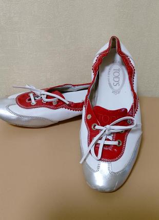 Итальянские кожаные балетки мокасины tod's.