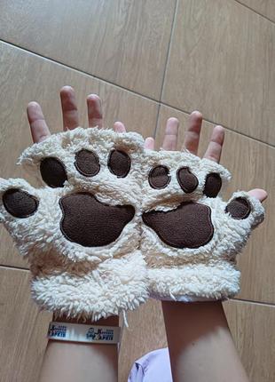 Рукавиці без пальців, мітинги, козачі ламки