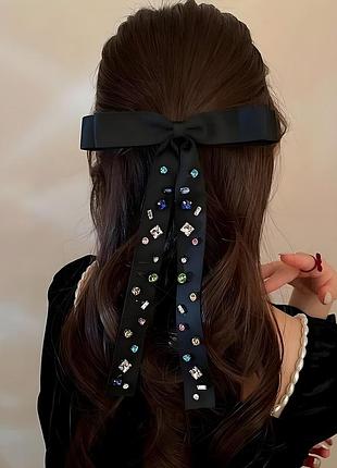 Шелковый бант для волос с камушками