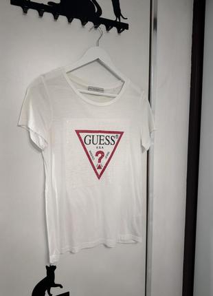 Футболка guess