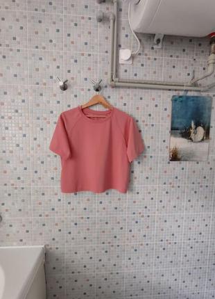 Футболка uniglo.