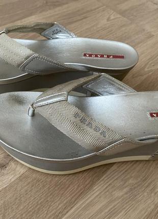 Босоножки prada