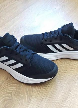Кросівки adidas