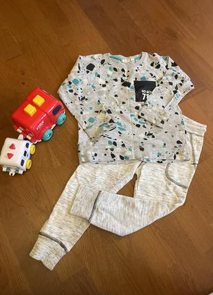 Костюмчик h&m на хлопчика 3-4 роки