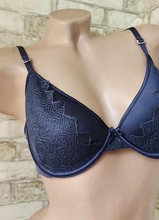 Бюстгальтер