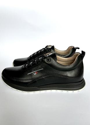 Чоловічі шкіряні кросівки  bumer