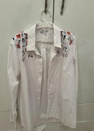 Рубашка с вышивкой