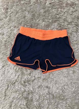 Женские спортивные шорты adidas fitness