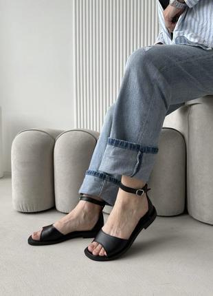 Босоніжки сандалі шкіряні чорні білі бежеві7 фото
