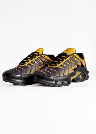 Кросівки nike air max plus tn4 фото