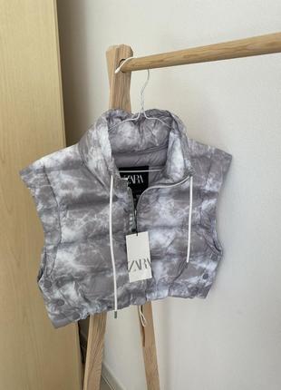 Безрукавка zara