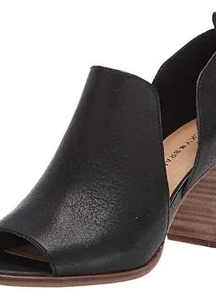 Босоножки 42-43 р кожа