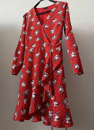 Платье красное