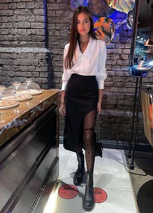 Трендовая юбка с разрезом по ножке, длина миди (размеры 42-56)