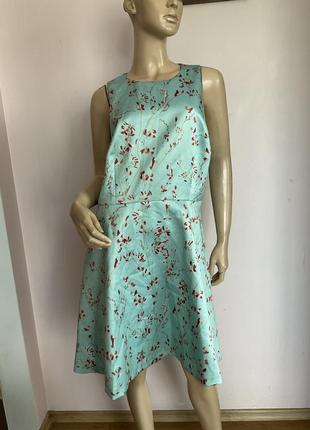 Атласное красивое платье / 44/ brend h&m