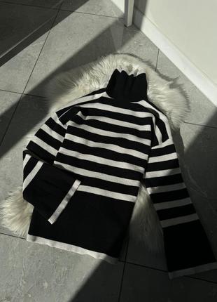 Светр в полоску