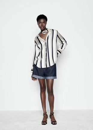 Струмувальна атласна сорочка