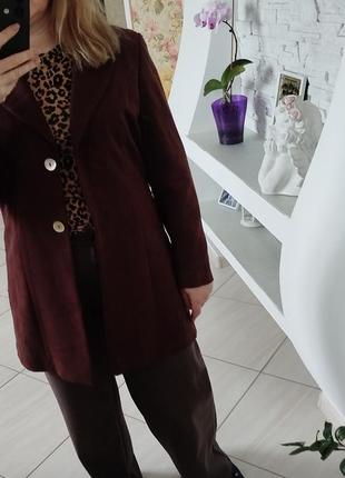 Удлиненный винтажный пиджак коричневый под замш3 фото