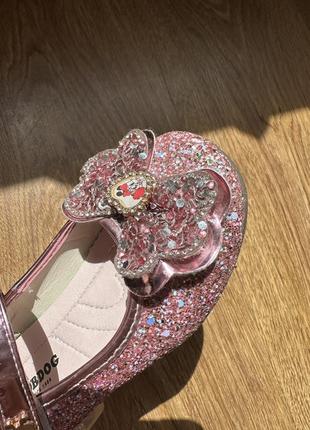 Туфлі для принцеси з камінчиками