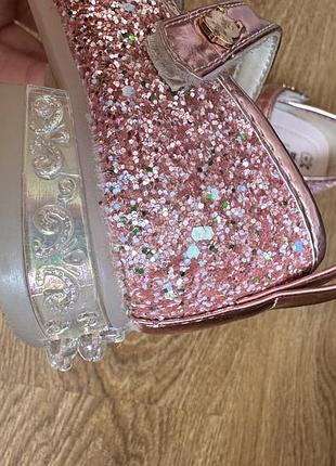 Туфлі для принцеси з камінчиками